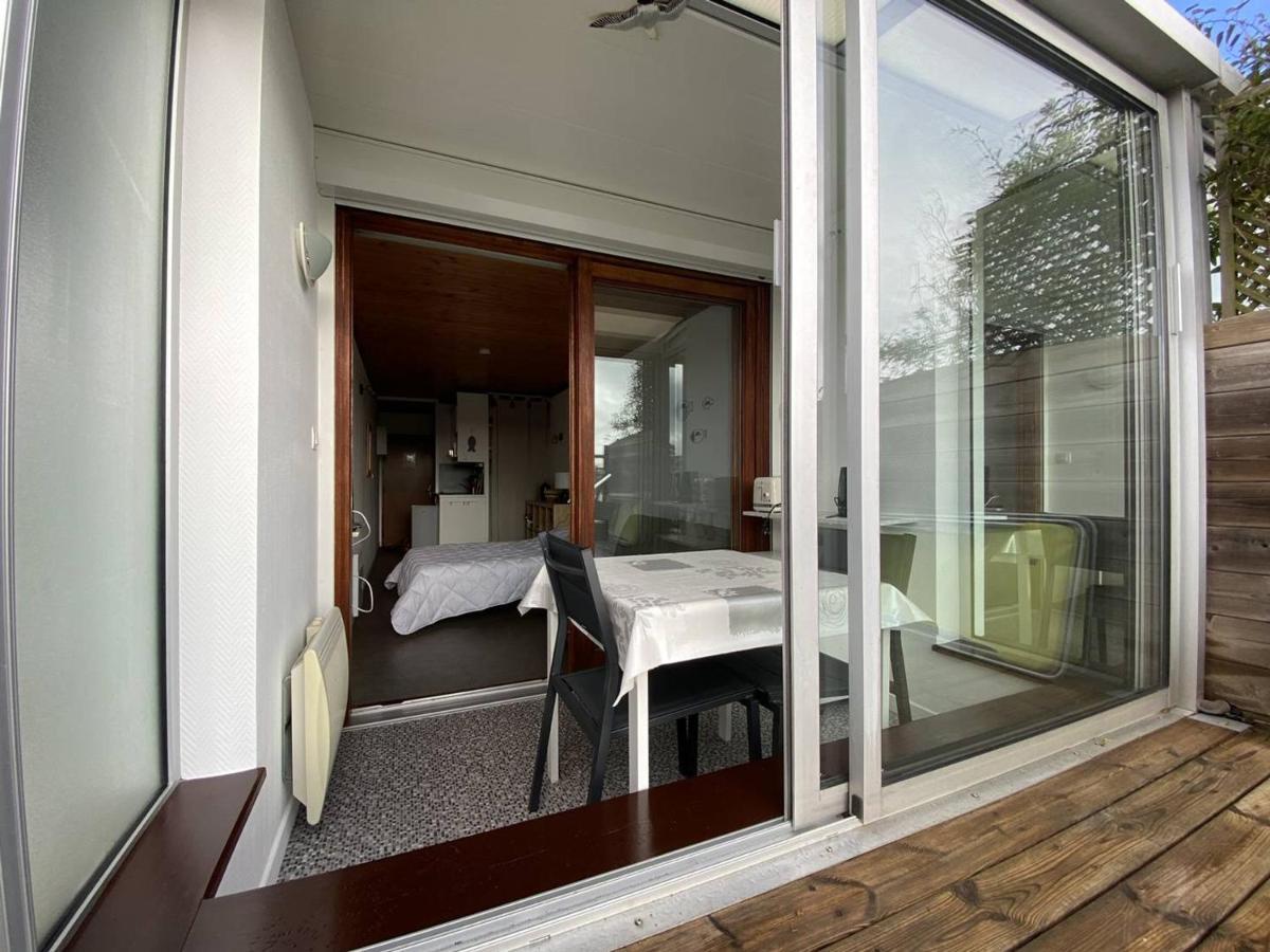 Studio Avec Terrasse Et Loggia A 400M De La Plage A Perros-Guirec - Fr-1-368-381 Exteriér fotografie
